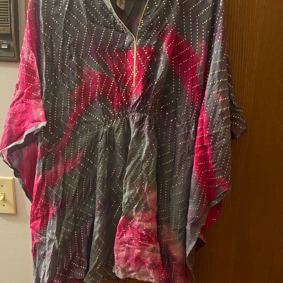 Vibrant Colors Tie and Dye short top Kaftan Blouses - Picture 6 of 6